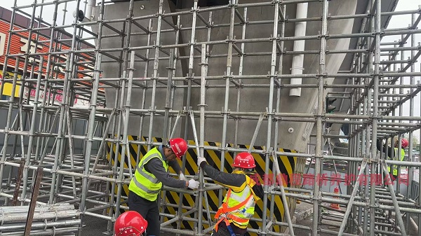 地鐵3號線施工平台搭建